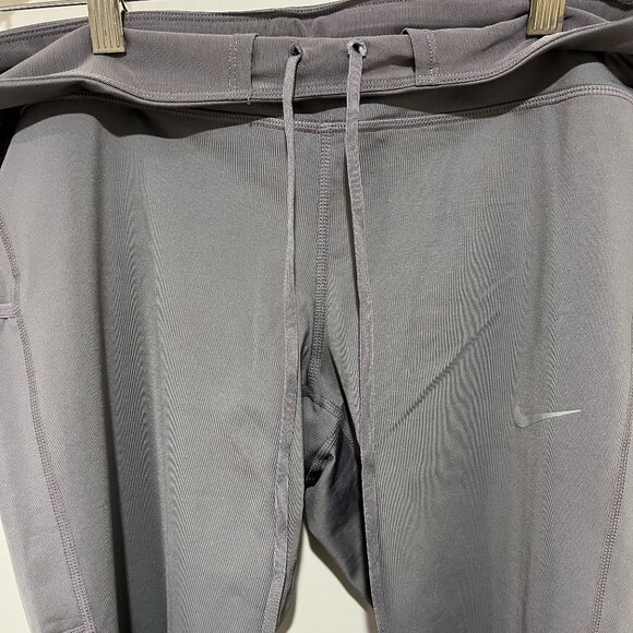 Nike Racer Capri Leggings - Picture 4 of 7